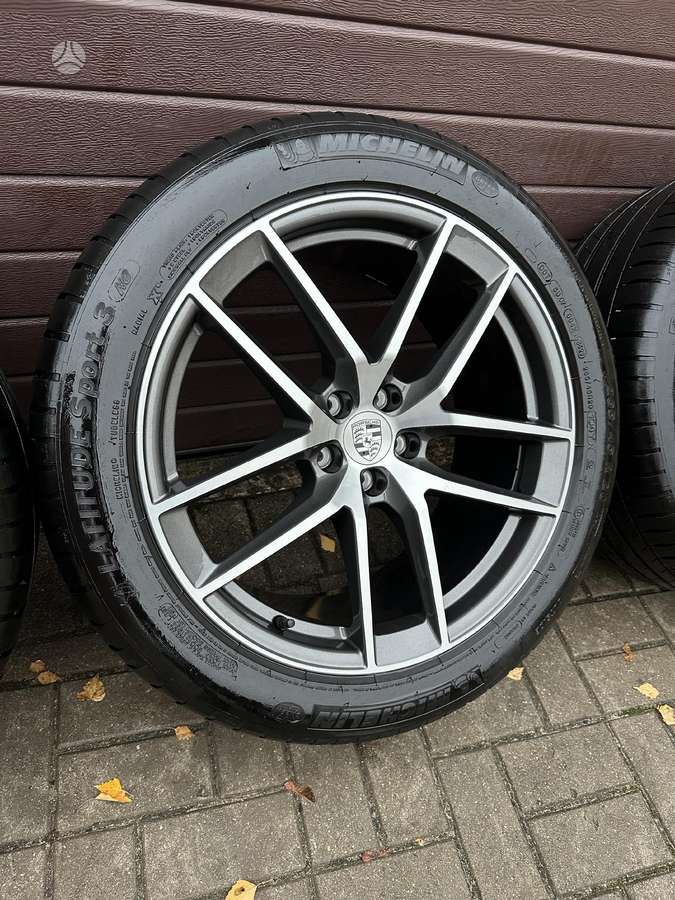 Porsche Macan, lengvojo lydinio, R20