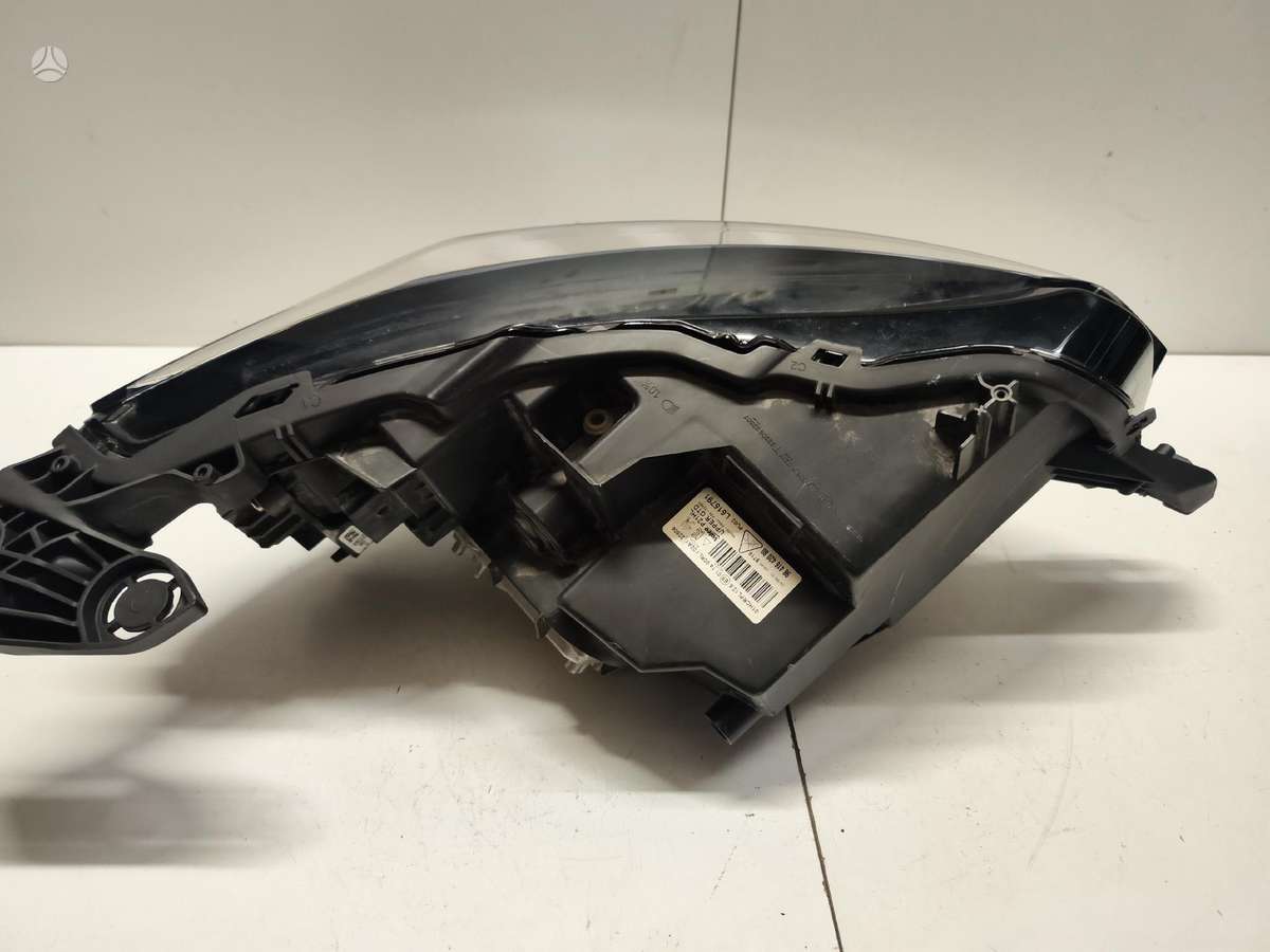 Peugeot 208, 9841642080