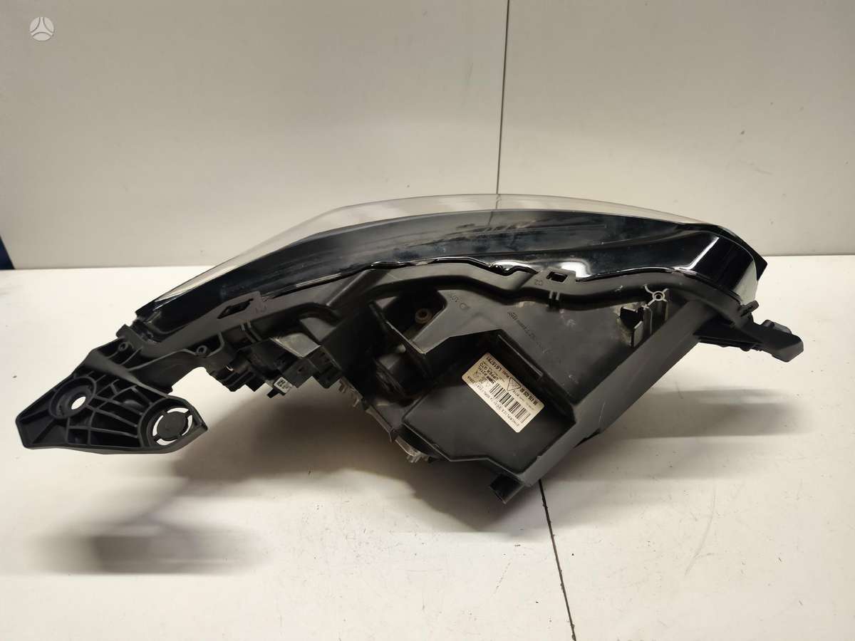 Peugeot 208, 9841642080