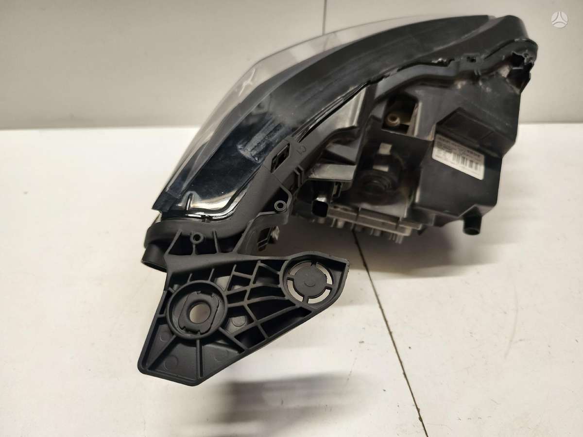 Peugeot 208, 9841642080