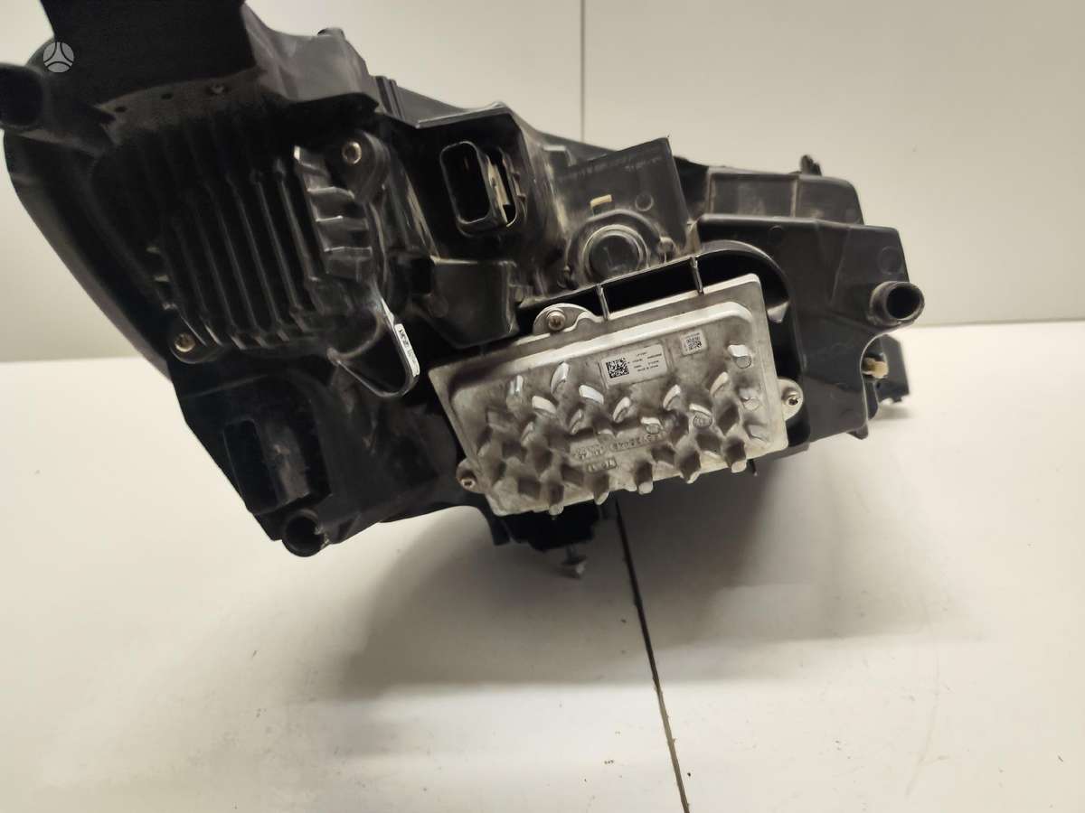 Peugeot 208, 9841642080