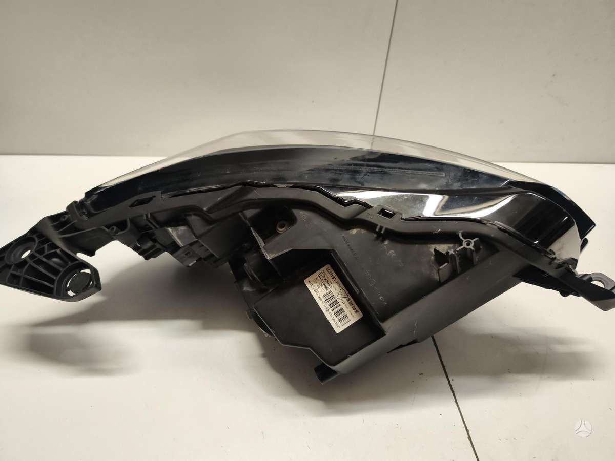 Peugeot 208, 9841642080