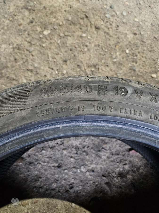Continental, зимние 255/40 R19