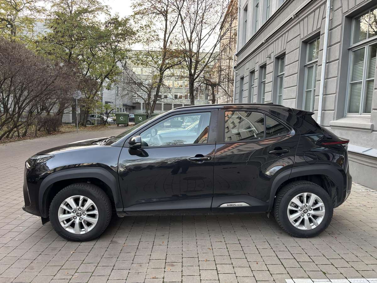 Toyota Yaris Cross, off-road / crossover