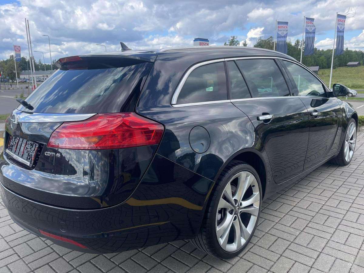 Opel Insignia, 2.0 l., wagon