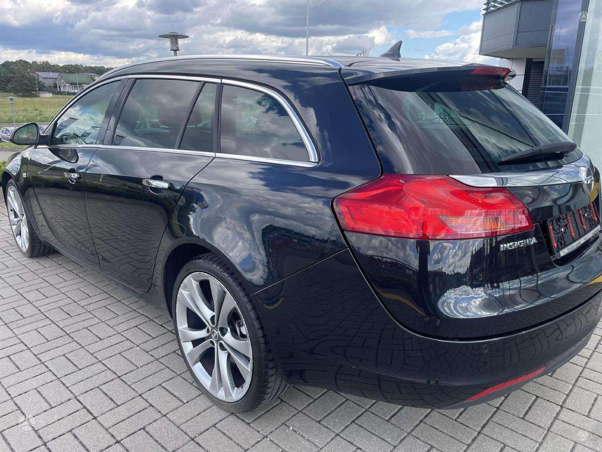 Opel Insignia, 2.0 l., wagon