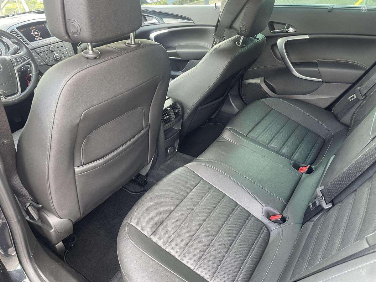 Opel Insignia, 2.0 l., wagon