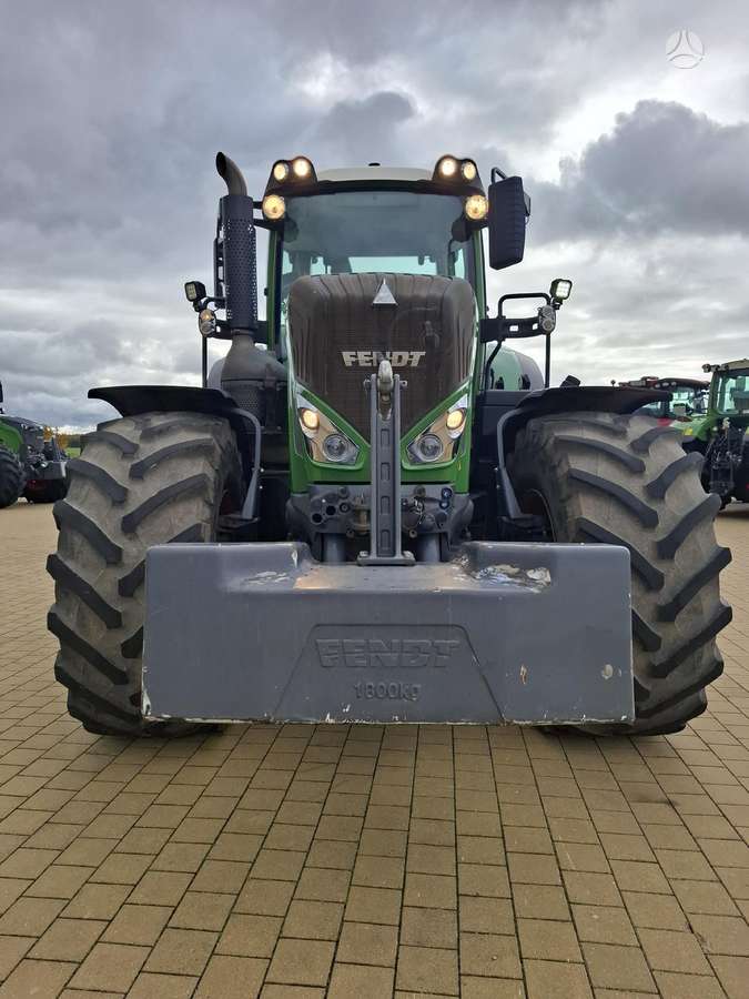 Fendt 828 ProfiPlus, tractors