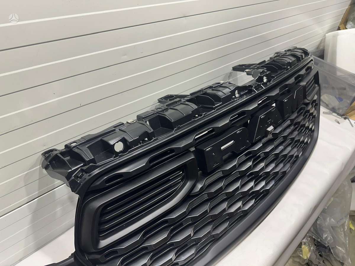 Dodge Ram, 68668817AA, front grill