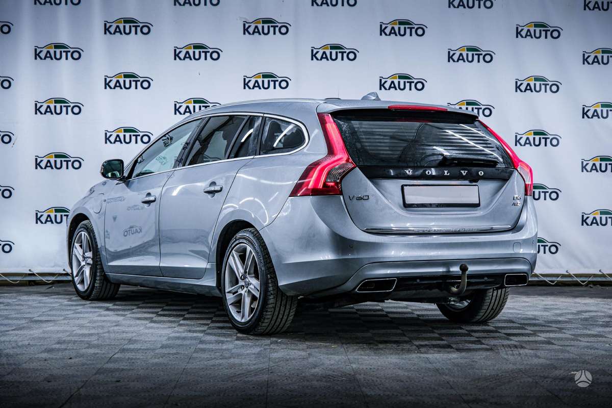Volvo V60, 2.4 l., Универсал