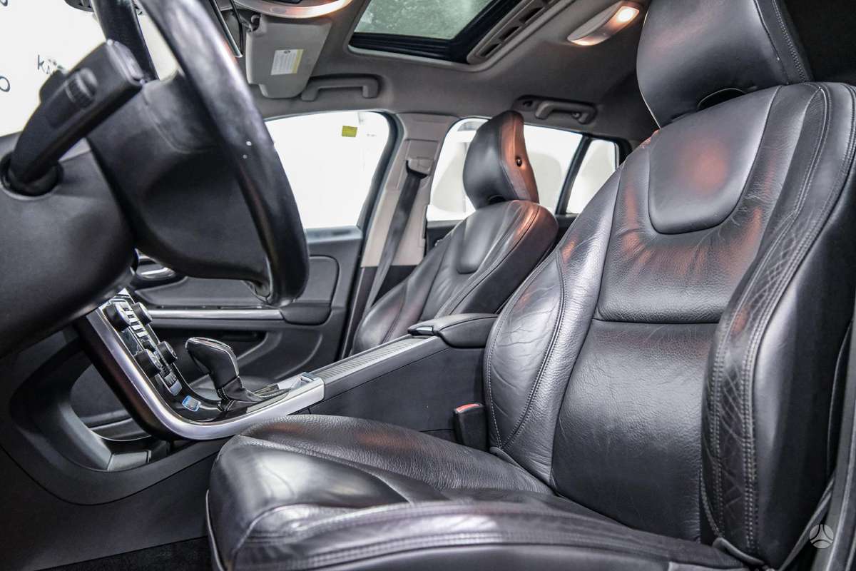 Volvo V60, 2.4 l., Универсал