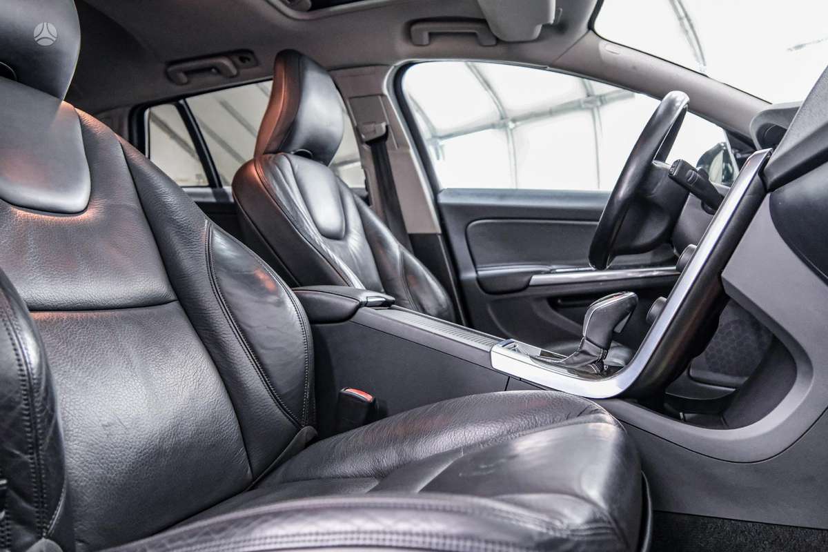 Volvo V60, 2.4 l., Универсал
