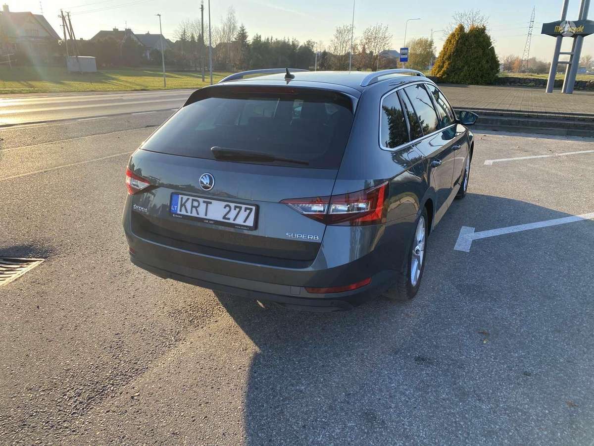 Skoda Superb, 2.0 l., Универсал