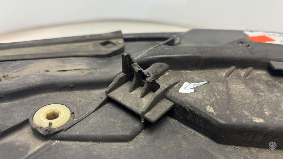 Audi Q5, 8R0941005A, Cen29448