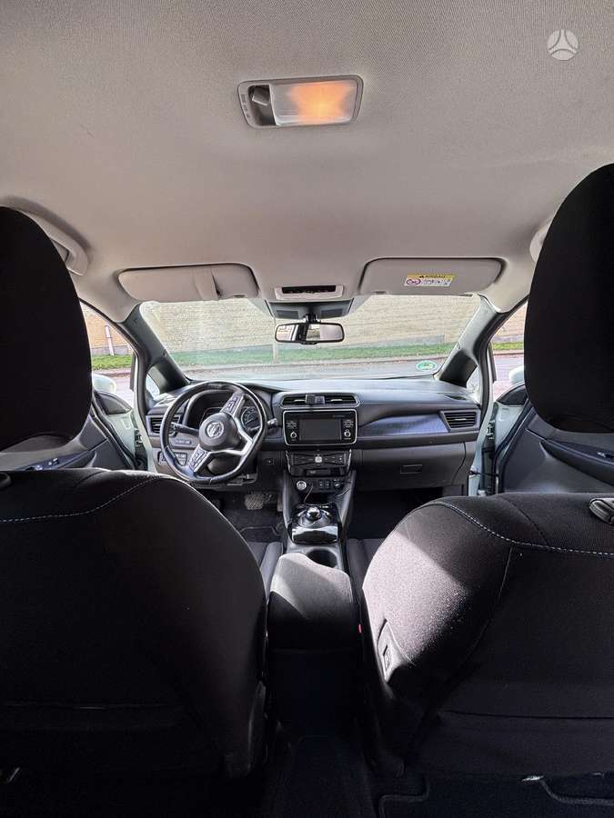 Nissan Leaf, 40 kWh, hatchback