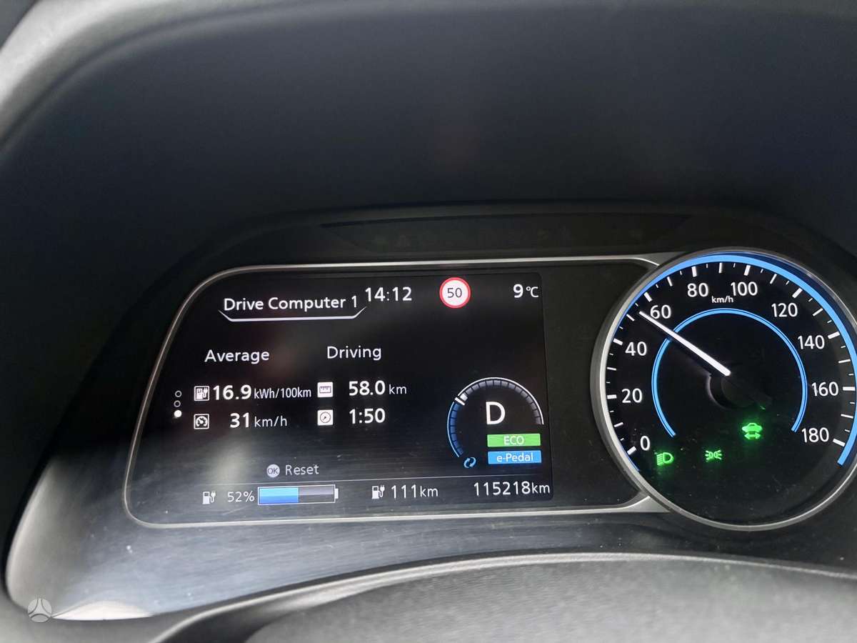 Nissan Leaf, 40 kWh, hatchback