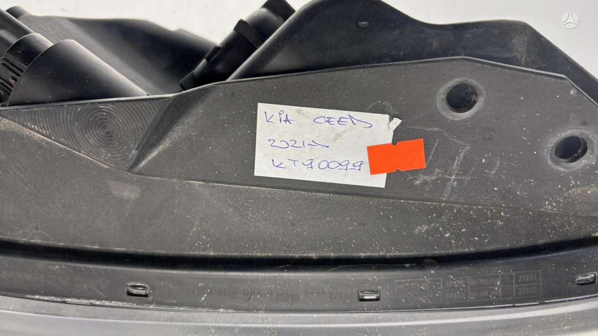 Kia Ceed, 92102J7051, Cen29463