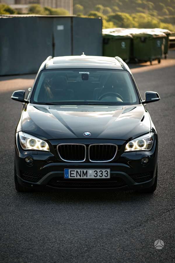 BMW X1, 2.0 l., off-road / crossover