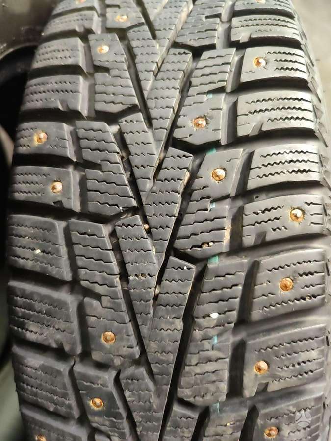 Roadstone WINGUARD, žieminės 215/65 R16