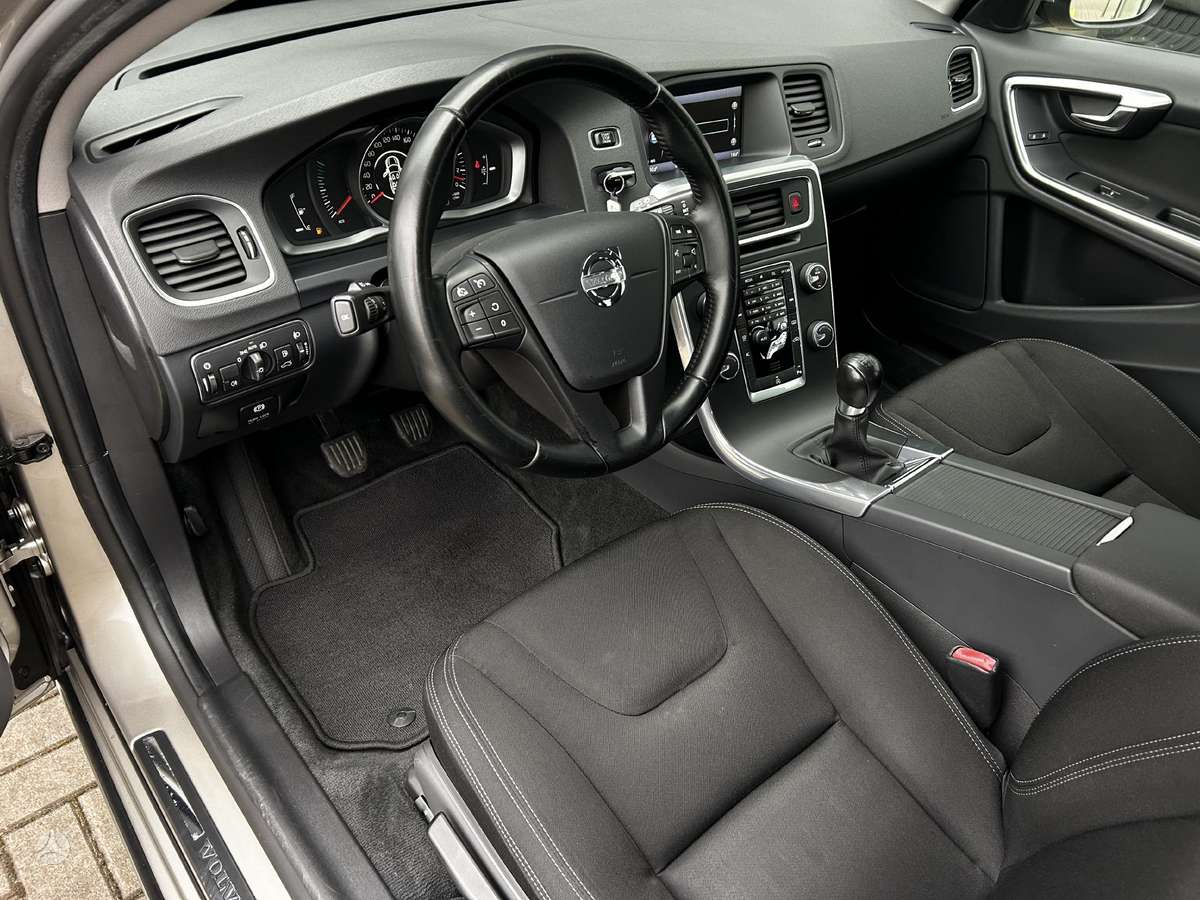 Volvo V60, 2.0 l., wagon