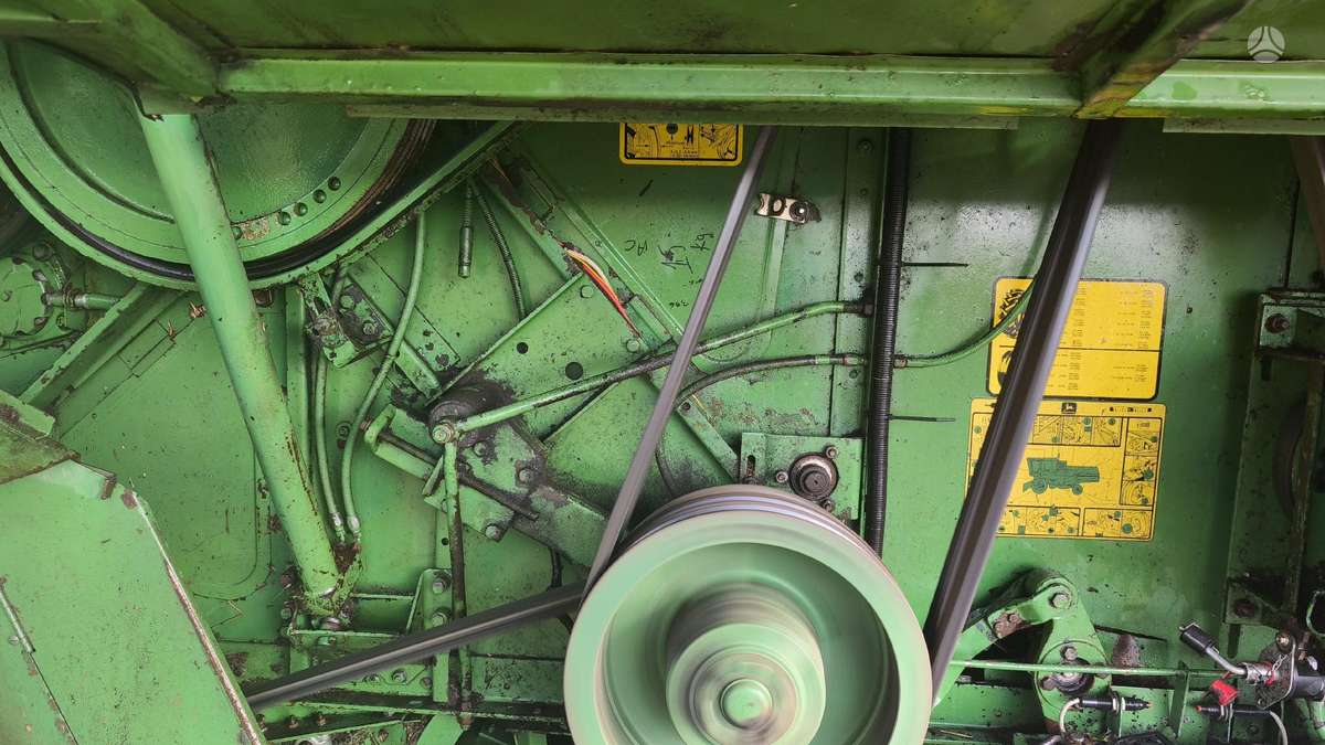 John Deere 1188, kombaini