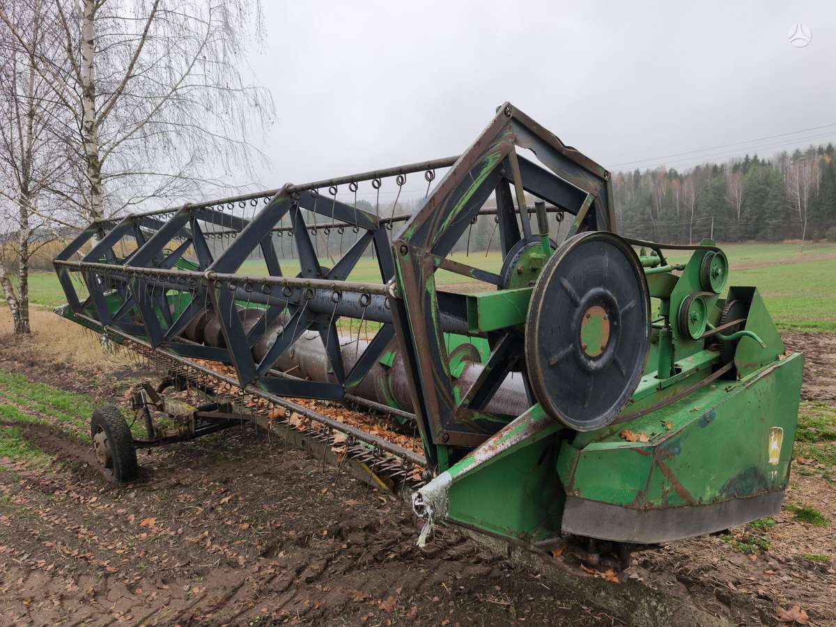 John Deere 1188, combine harvesters