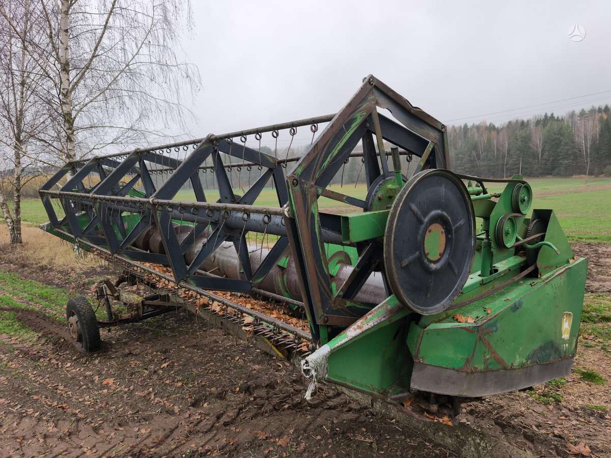 John Deere 1188, kombaini