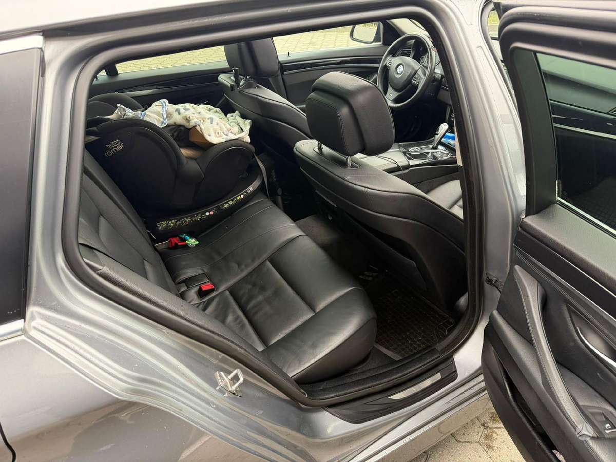 BMW 520, 2.0 l., wagon