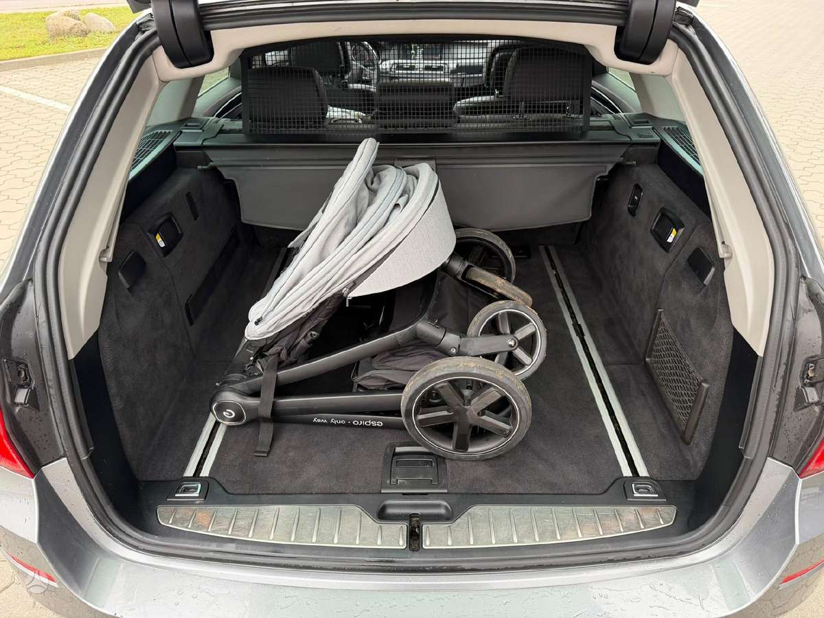 BMW 520, 2.0 l., wagon