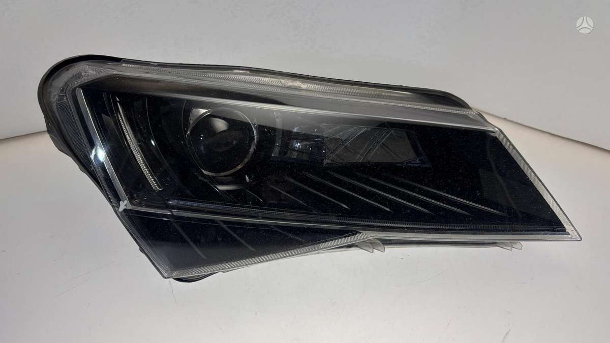 Skoda Superb, 3V1941016B, Cen29490
