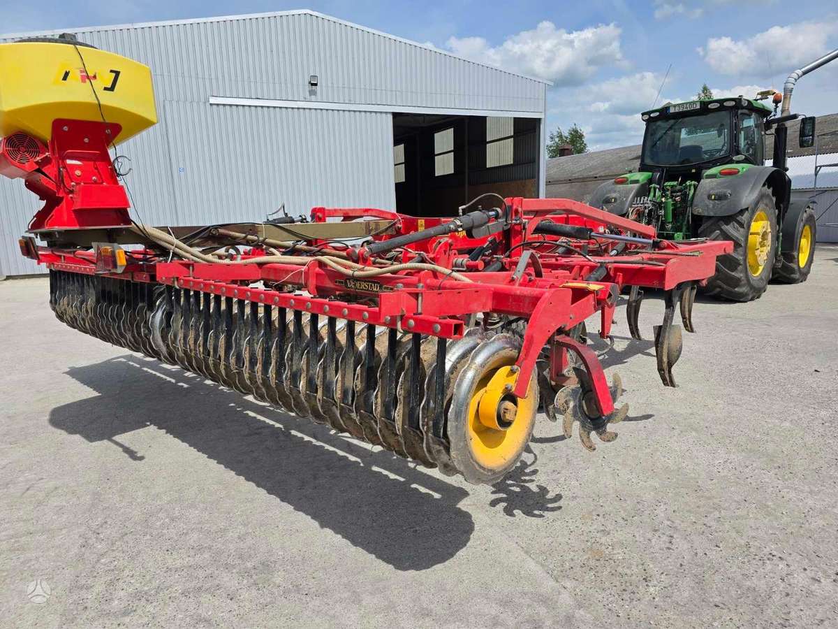 Vaderstad Opus 500, scrapers, scrubbers