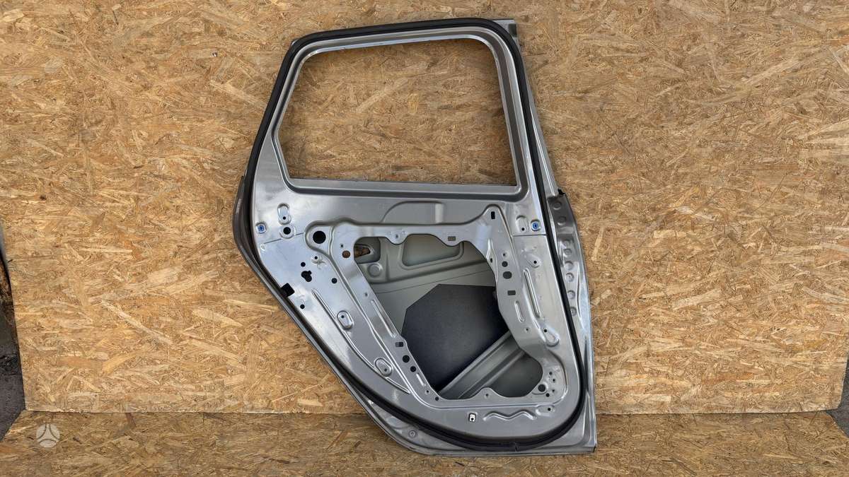 BMW 2 serija Cen28538