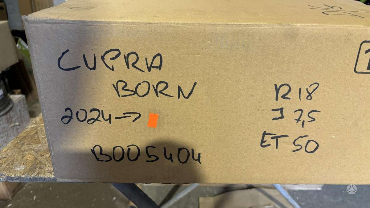 Cupra Born, 10E601025N, Cen28549