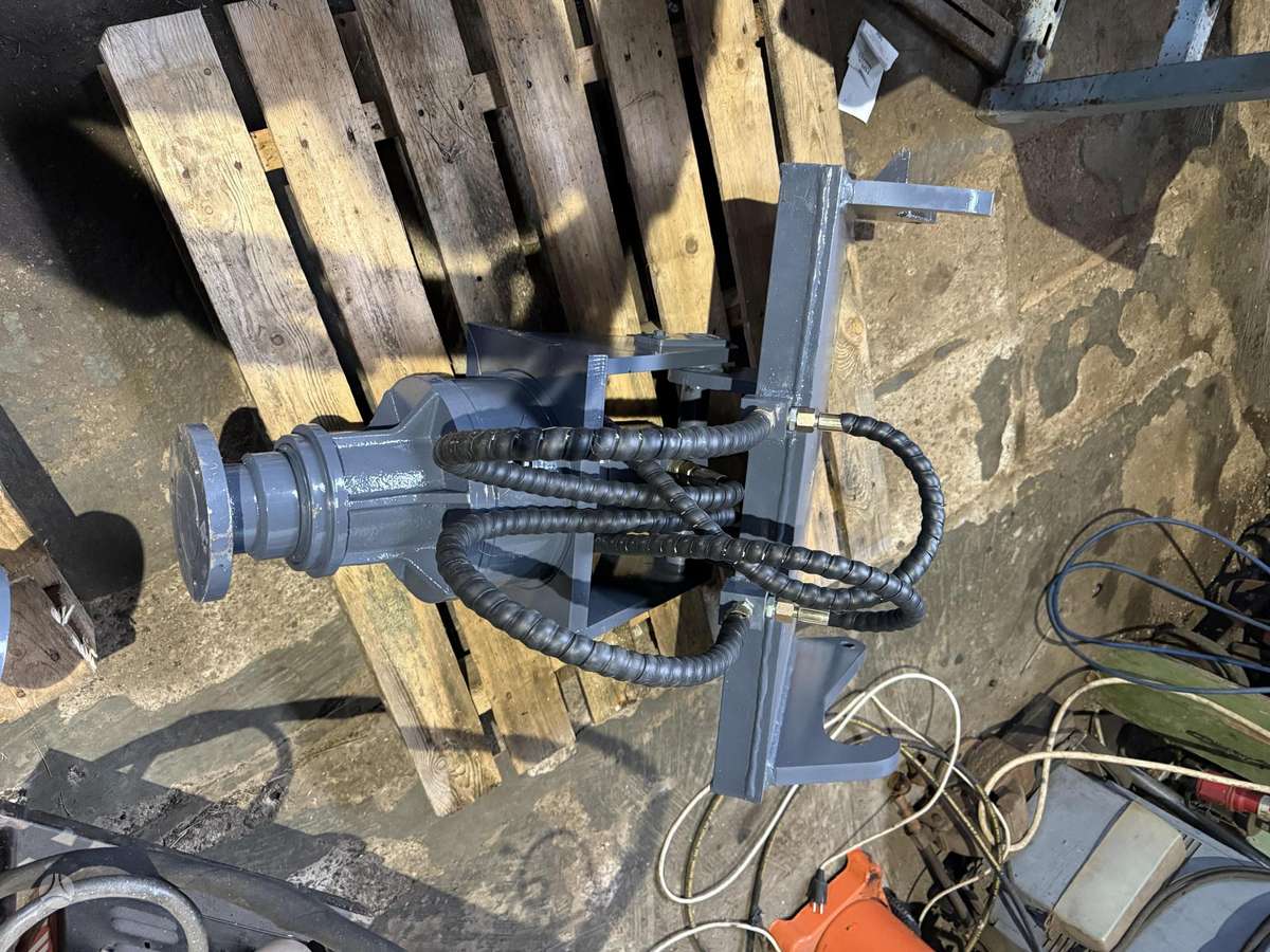 -Kita- H1500, hydraulic drills