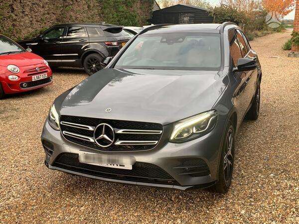 Mercedes-Benz GLC220 dalimis