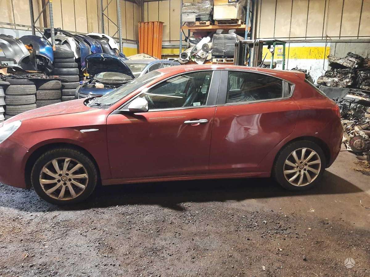 Alfa Romeo Giulietta по частям