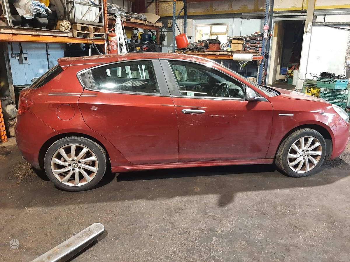 Alfa Romeo Giulietta по частям