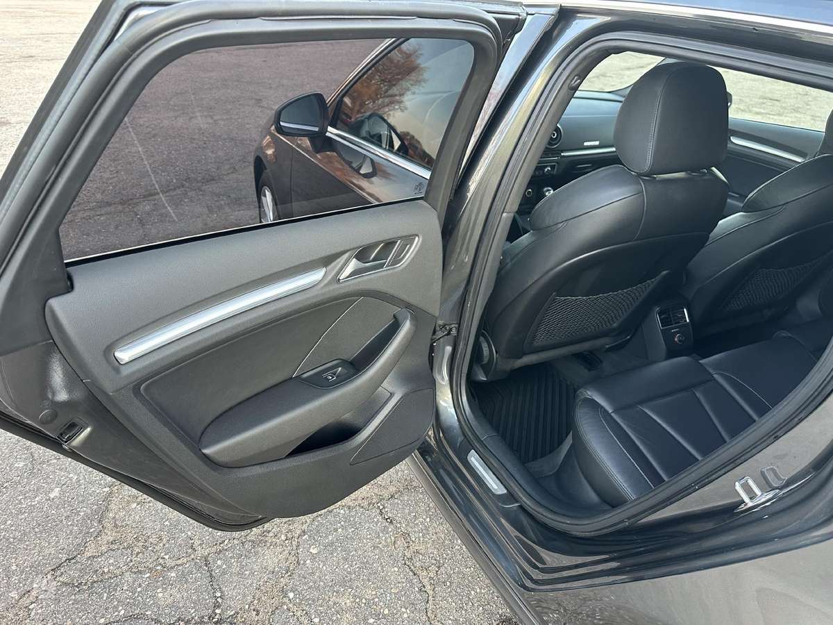 Audi A3, 1.4 l., hatchback