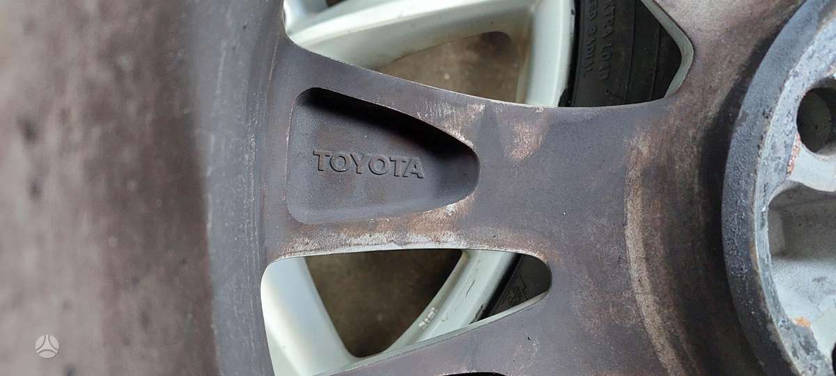 Toyota, lengvojo lydinio, R18