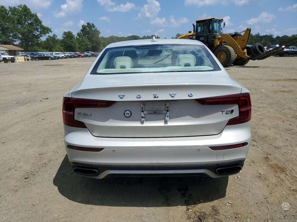 Volvo S60 dalimis. Awd