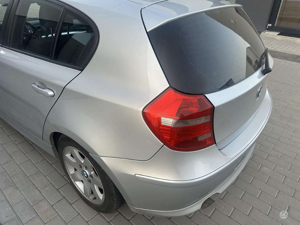 BMW 118, 2.0 l., hatchback