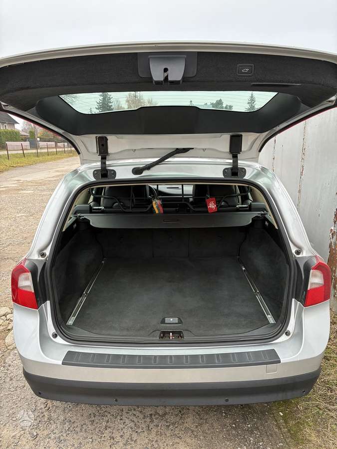 Volvo V70, 2.4 l., wagon
