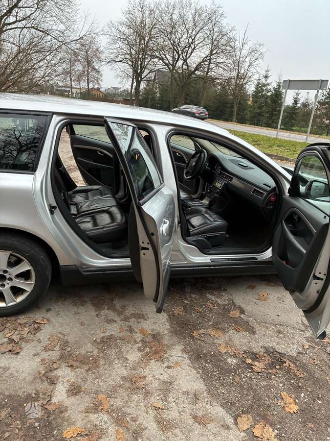 Volvo V70, 2.4 l., universalas