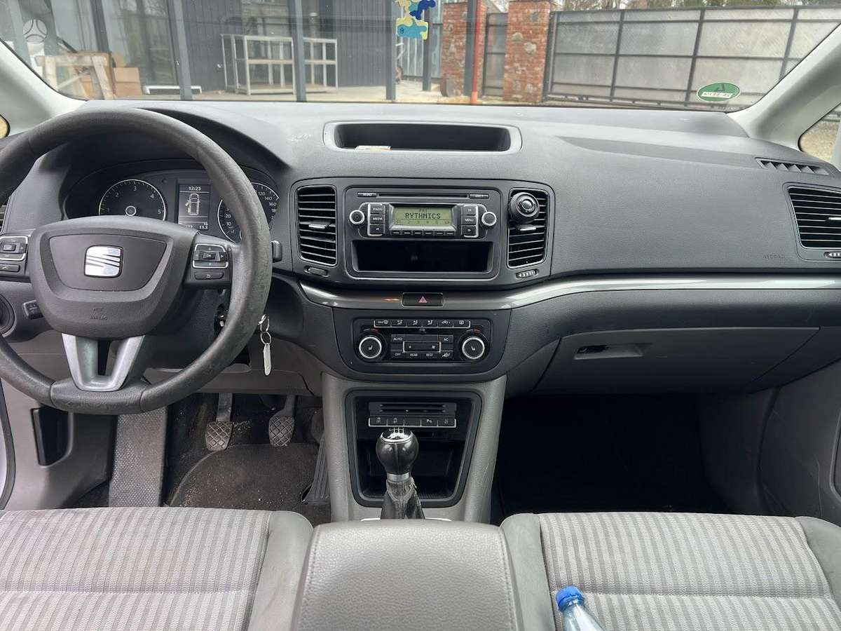Seat Alhambra, 2.0 l., Минивэн