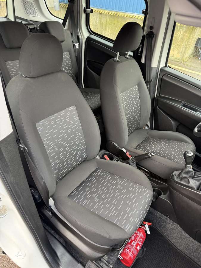 Opel Combo, 1.3 l., mpv / minivan