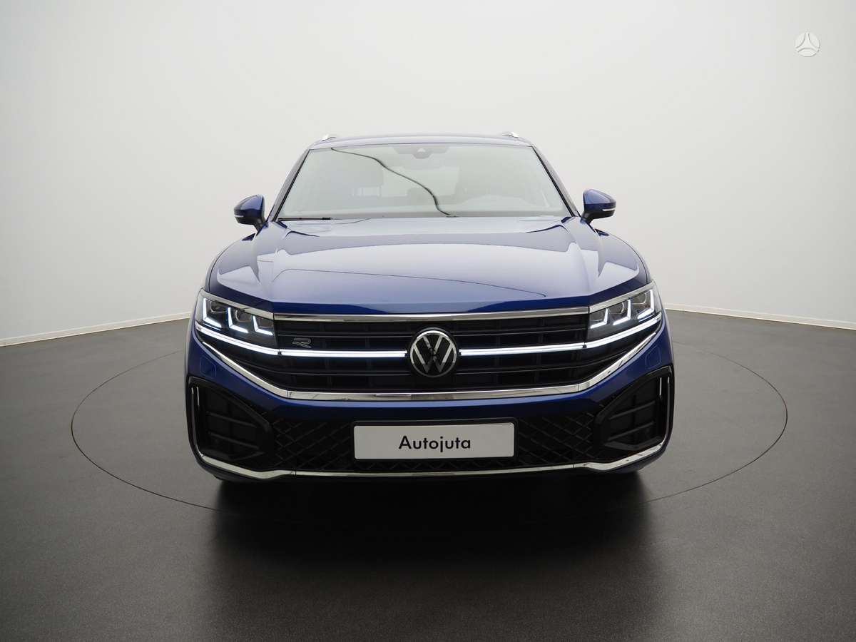 Volkswagen Touareg - 2