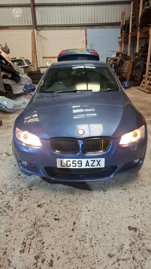 BMW 330