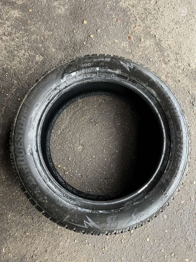 Bridgestone LM005, зимние 235/55 R19