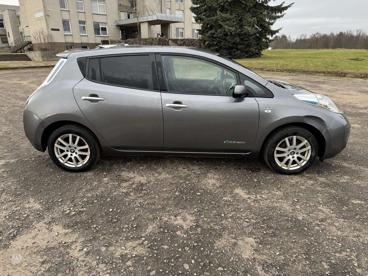 Nissan Leaf, Хэтчбек