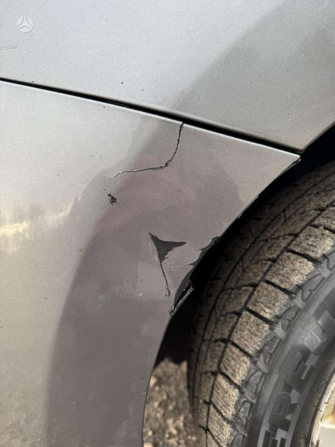 Nissan Leaf, Хэтчбек